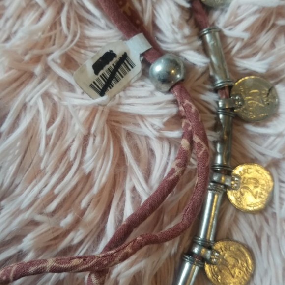 free people necklace - Picture 3 of 3